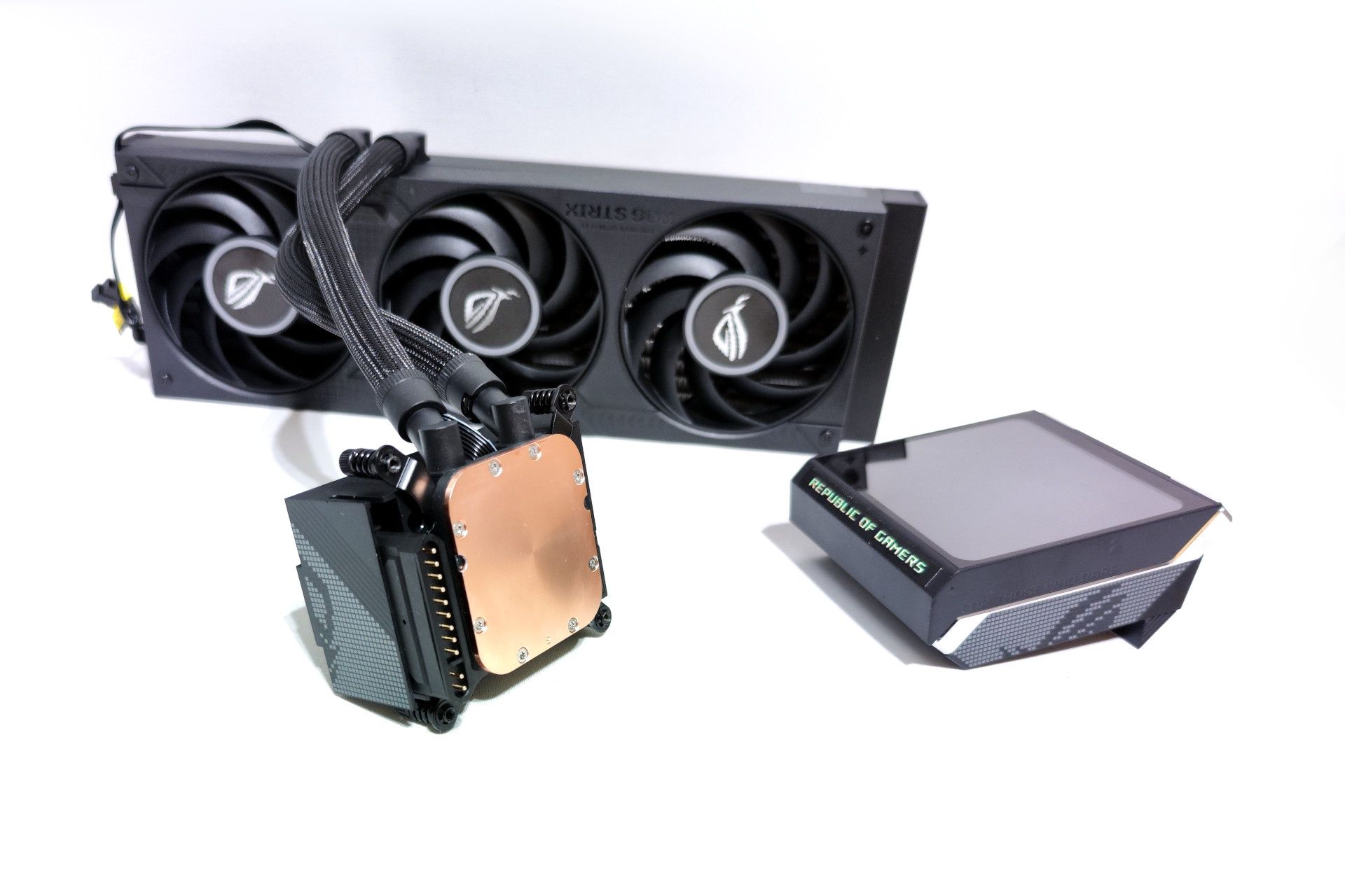 Chłodzenie ASUS ROG Strix SLC IV 360 ARGB LCD