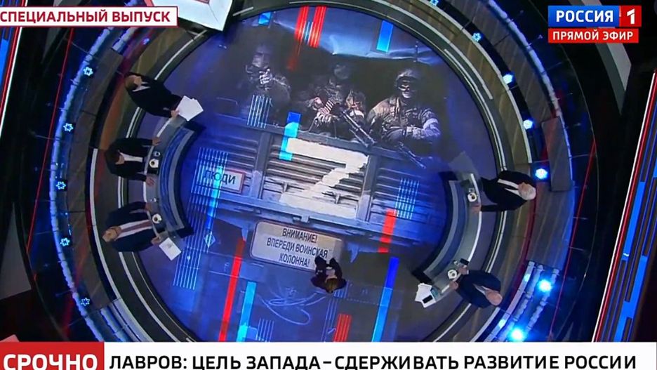 Twitter screenshot/Julia Davis