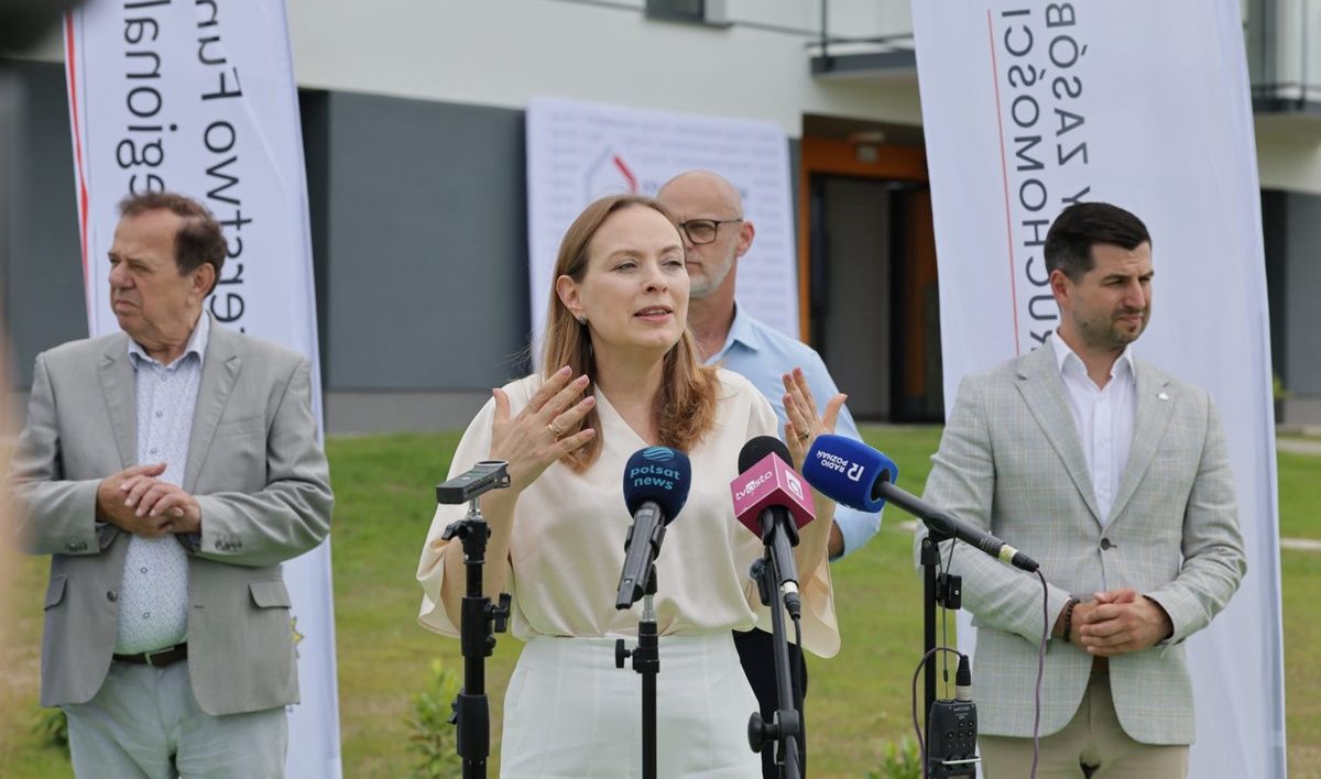 Pierwsze mieszkania w Kaczorach już gotowe. Minister odwiedziła inwestycję SIM Wielkopolska