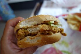 Kanapka McChicken bez majonezu (McDonald's)