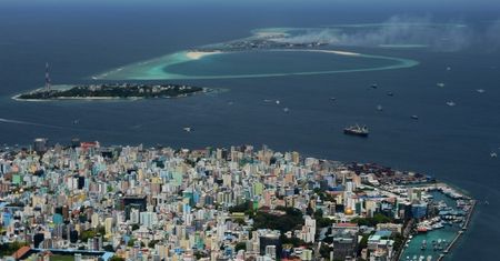 Thilafushi - wysypisko śmieci na Malediwach