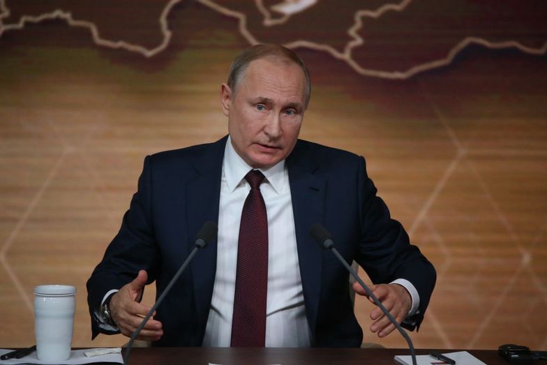 Putin kpi sobie z sankcji i zakazów. Sprowadzi samochody i elektronikę premium bez zgody producentów