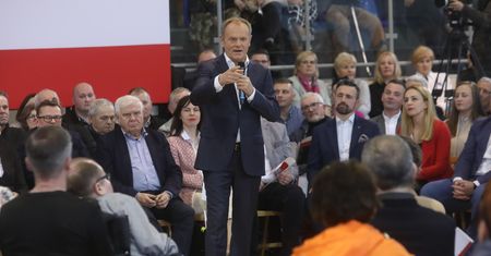 Rolnicy do Donalda Tuska. "Straty są tak wielkie, że nie da się tego naprawić. Rząd do dymisji"