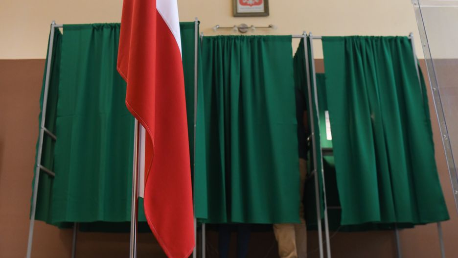 Wybory samorządowe 2024. Co ile lat odbywa się lokalne głosowanie?