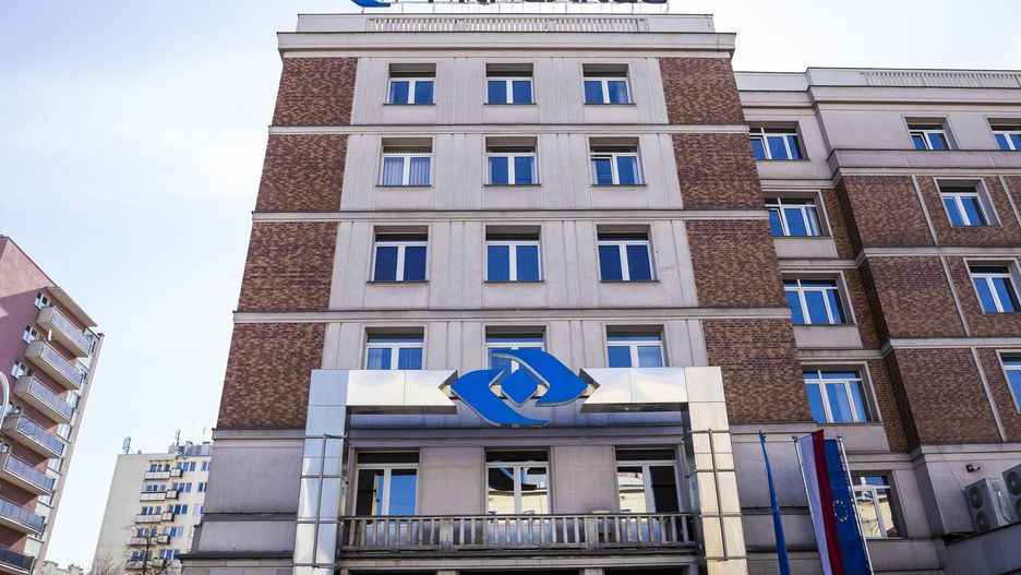 PKP CARGO S.A. w restrukturyzacji finalizuje także nowe umowy. Wśród podpisanych ostatnio jest m.in. przewóz węgla z kopalni Bogdanka do Elektrowni Połaniec o wartości 48,5 mln zł, który będzie realizowany od 1 kwietnia 2025 do 31 marca 2027 roku. 