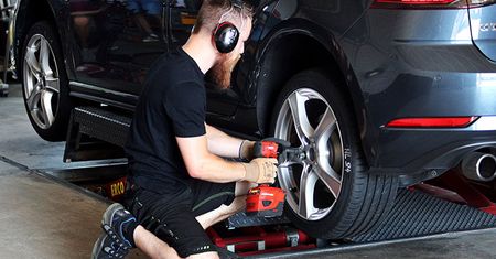 Test letnich opon ADAC 2020. Droższe nie zawsze znaczy lepsze