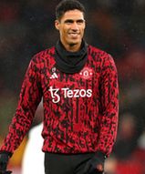 Varane zmieni klub wewnątrz Premier League?