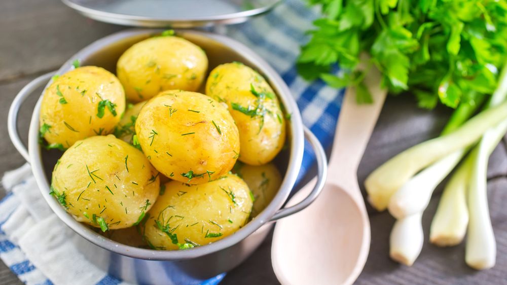 Ziemniaki gotowane bez skórki i soli