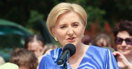 Mąż dostanie prezydencką emeryturę. A pierwsza dama? Oto jej sytuacja