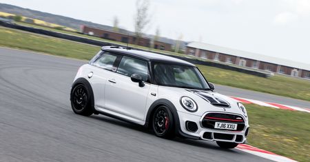 MINI John Cooper Works Challenge – bardziej na tor, niż na co dzień