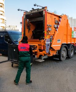 Afera śmieciowa, pracownik pod kołami i niemieckie inspiracje