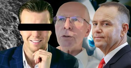 Alt-prawica bierze wszystko, a prezydent się kryguje [OPINIA]