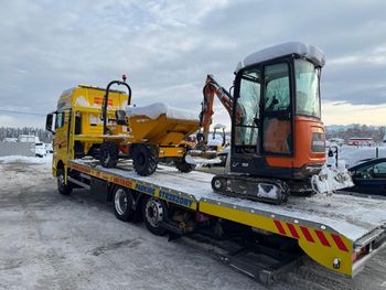 Małopolska: Policja rozbiła grupę zajmującą się kradzieżami maszyn budowlanych