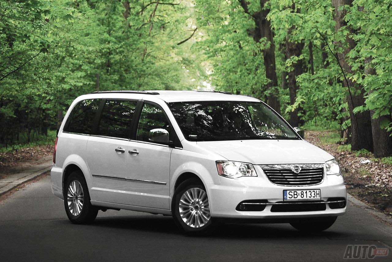 Lancia Voyager
