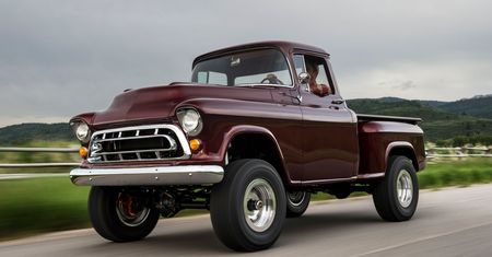 Restomod nie musi być sportowy - poznajcie Chevroleta Napco od Legacy Classic Trucks