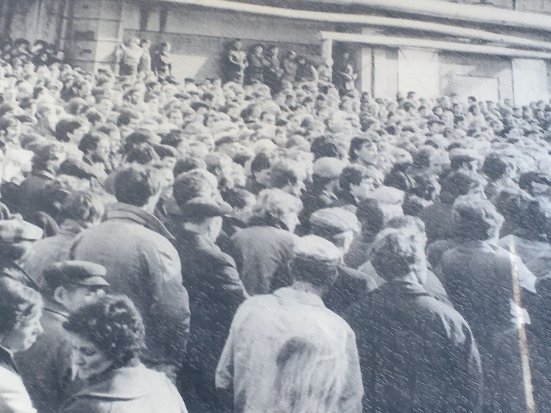Żyrardów. 13 października 1981 roku, po zakończonych niczym negocjacjach z rządem, o północy stanęły wszystkie zakłady (Materiały prasowe)
