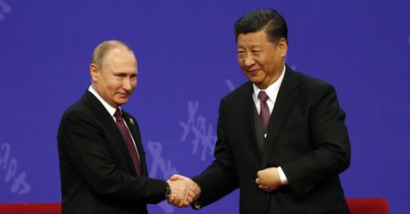 Szczyt w Uzbekistanie. "Upokorzony" Putin spotka się z Xi Jinpingiem