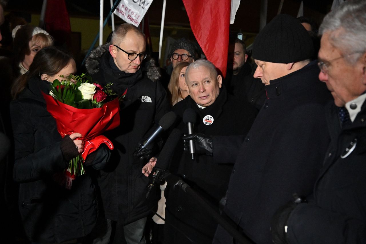 Kaczyński przed aresztem. Poprosił o zmianę słów pieśni