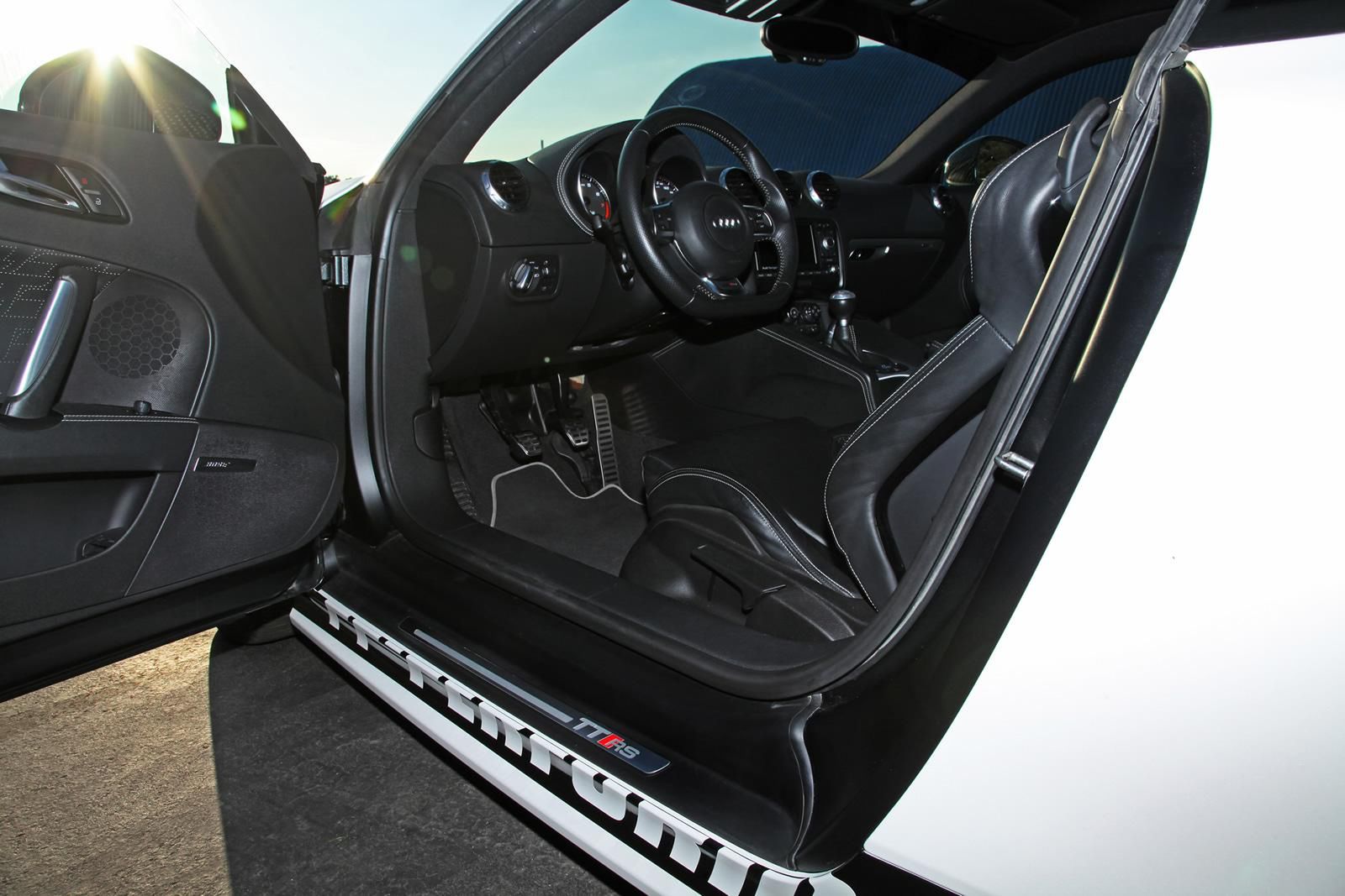 Audi TT RS Black & White Edition