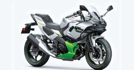 Kawasaki Ninja 7 Hybrid oficjalnie. Ma łączyć świetne osiągi z ekonomią