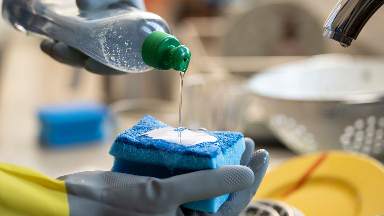 Risks lurking in your cleaning routine: Substances you should never mix