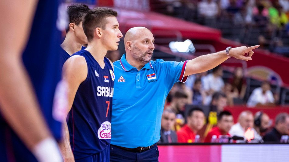 PAP/EPA / ALEX PLAVEVSKI / Na zdjęciu: Sasa Djordjevic (z prawej) oraz Bogdan Bogdanovic (z lewej)