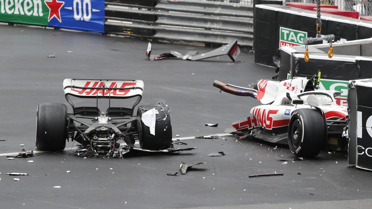 Zdjęcie okładkowe artykułu: Materiały prasowe / Haas / Na zdjęciu: bolid Micka Schumachera po wypadku