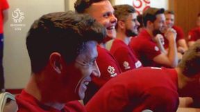 Młode piłkarki z Katowic rozbawiły Roberta Lewandowskiego. Niewiele zrozumiał z ich pytania