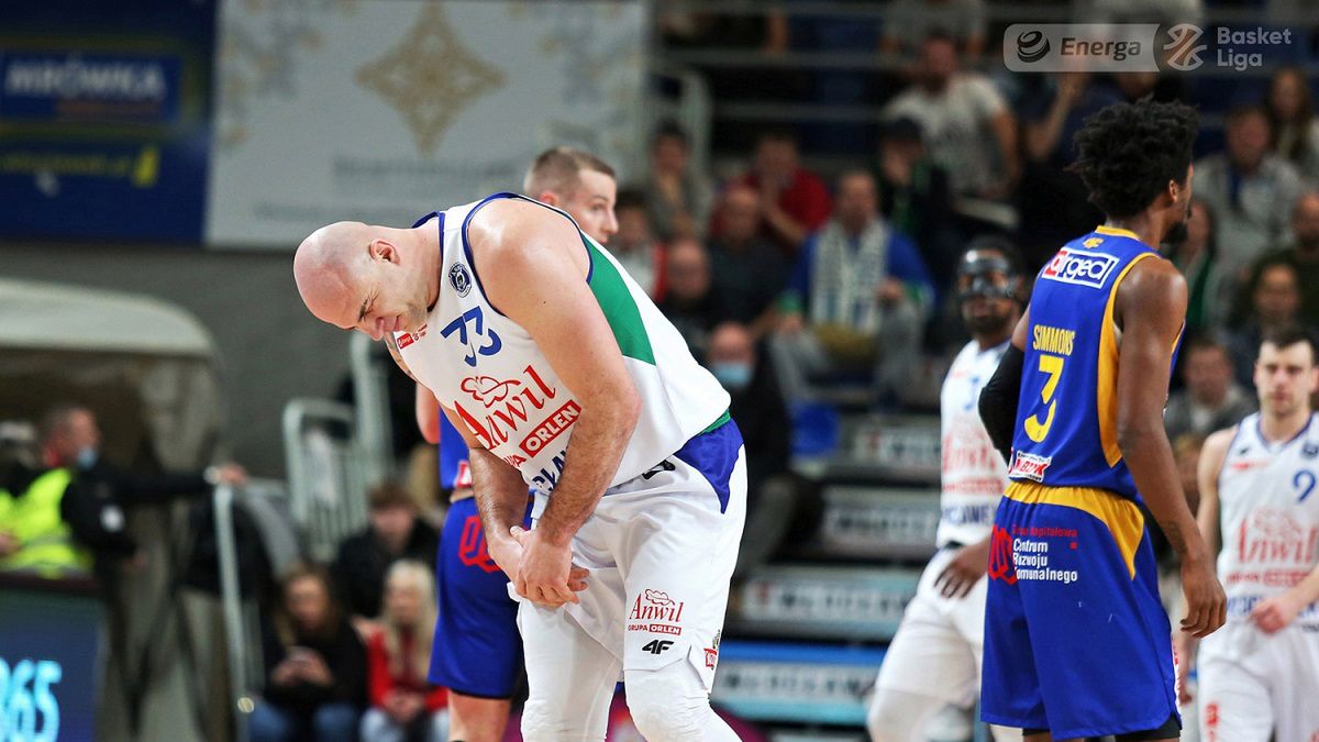 Materiały prasowe / Andrzej Romański / Energa Basket Liga / Na zdjęciu: Szymon Szewczyk