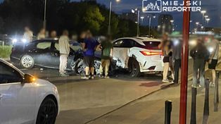Zderzenie dwóch aut w Śródmieściu. Zablokowana Wisłostrada