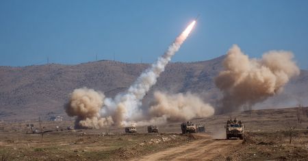 Iran uderza w kurdyjskie bazy w Iraku. Teheran boi się drugiego frontu – Trump rzekomo mobilizuje peszmergów