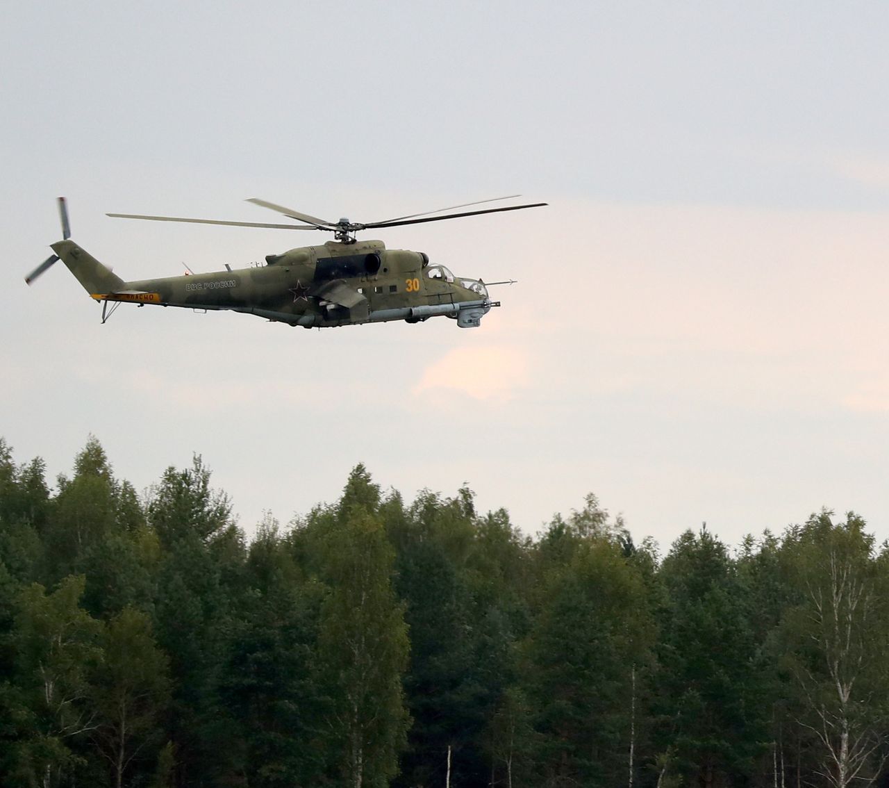 Białoruskie Mi-24 naruszyły przestrzeń powietrzną, ścigając... balony