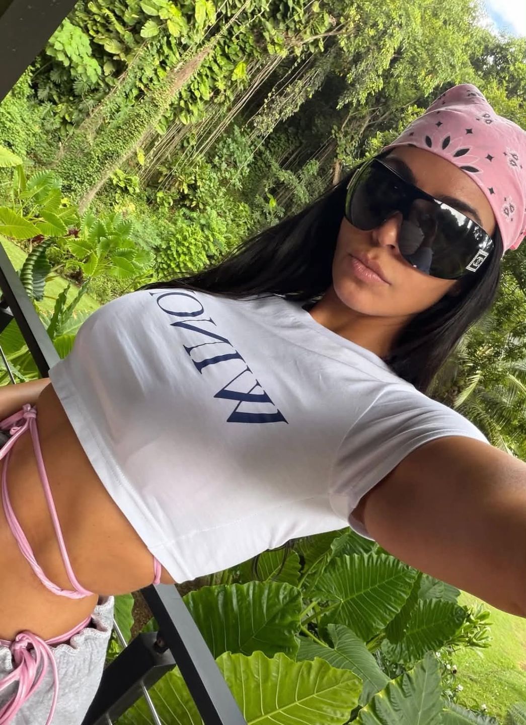 Bajeczne wakacje Kim Kardashian z Lewisem Hamiltonem i dziećmi