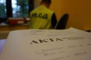 Miał wystawiać recepty bez wiedzy pacjentek. Akt oskarżenia już w sądzie