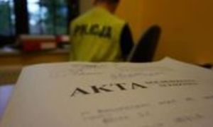 Miał wystawiać recepty bez wiedzy pacjentek. Akt oskarżenia już w sądzie