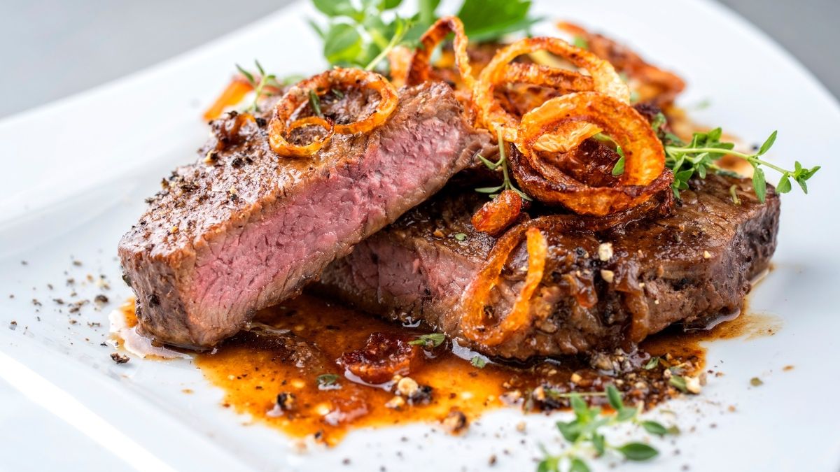 Befsztyk wołowy to idealny wybór na proszoną kolację