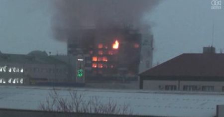 Płoną budynki po wymianie ognia w Czeczenii