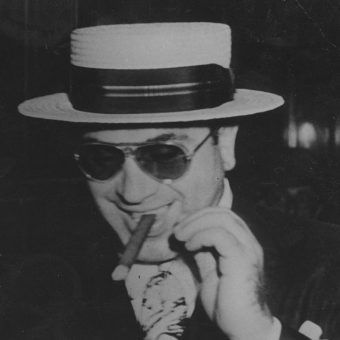 Jak bardzo bogaty był Al Capone, ile zarobił na swojej przestępczej karierze?