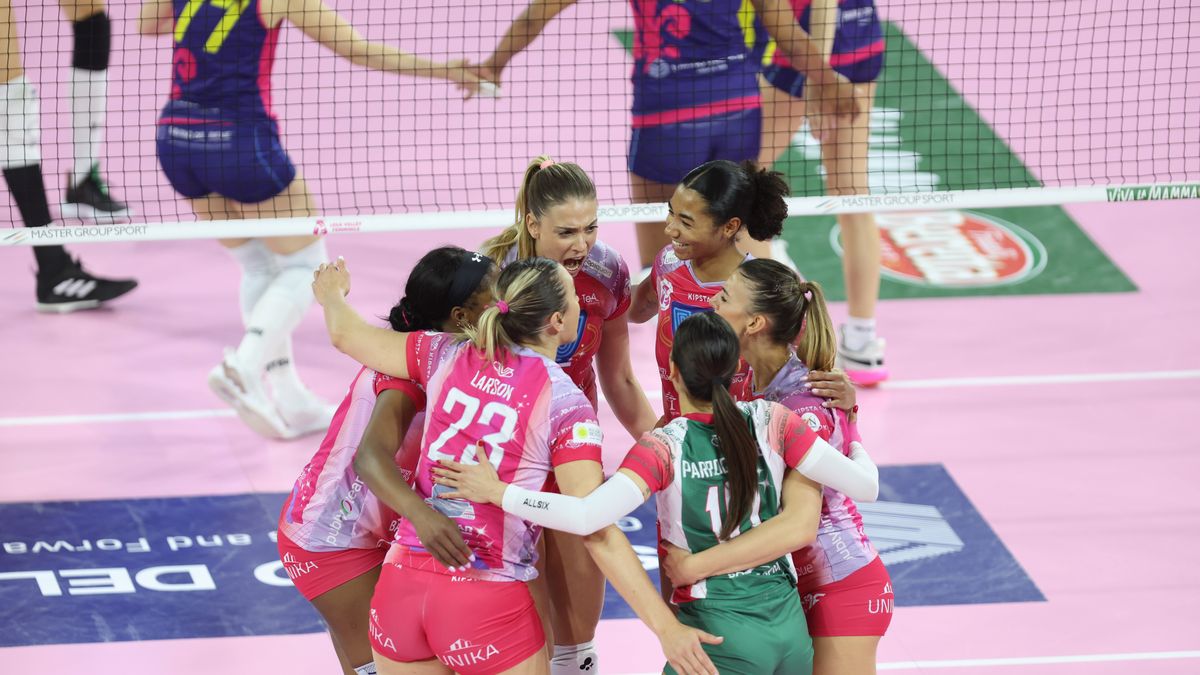 Zdjęcie okładkowe artykułu: Materiały prasowe / legavolleyfemminile.it / Na zdjęciu: siatkarki Vero Volley Milano