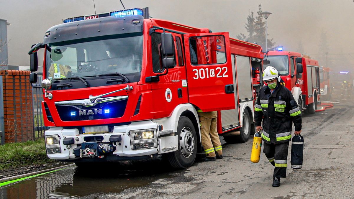 "Rz" pisze o podpaleniach w Polsce, do których miało dochodzić na zlecenie GRU. Zdjęcie ilustracyjne