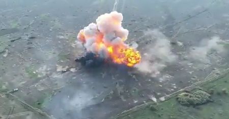 UR-77 Meteorit. Ten pojazd to bezużyteczna jeżdżąca bomba