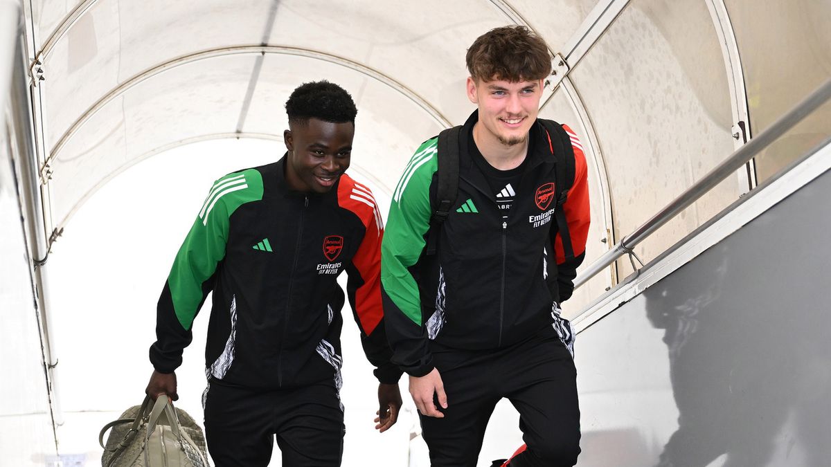 Getty Images / David Price/Arsenal FC / Na zdjęciu: Bukayo Saka i Michał Rosiak