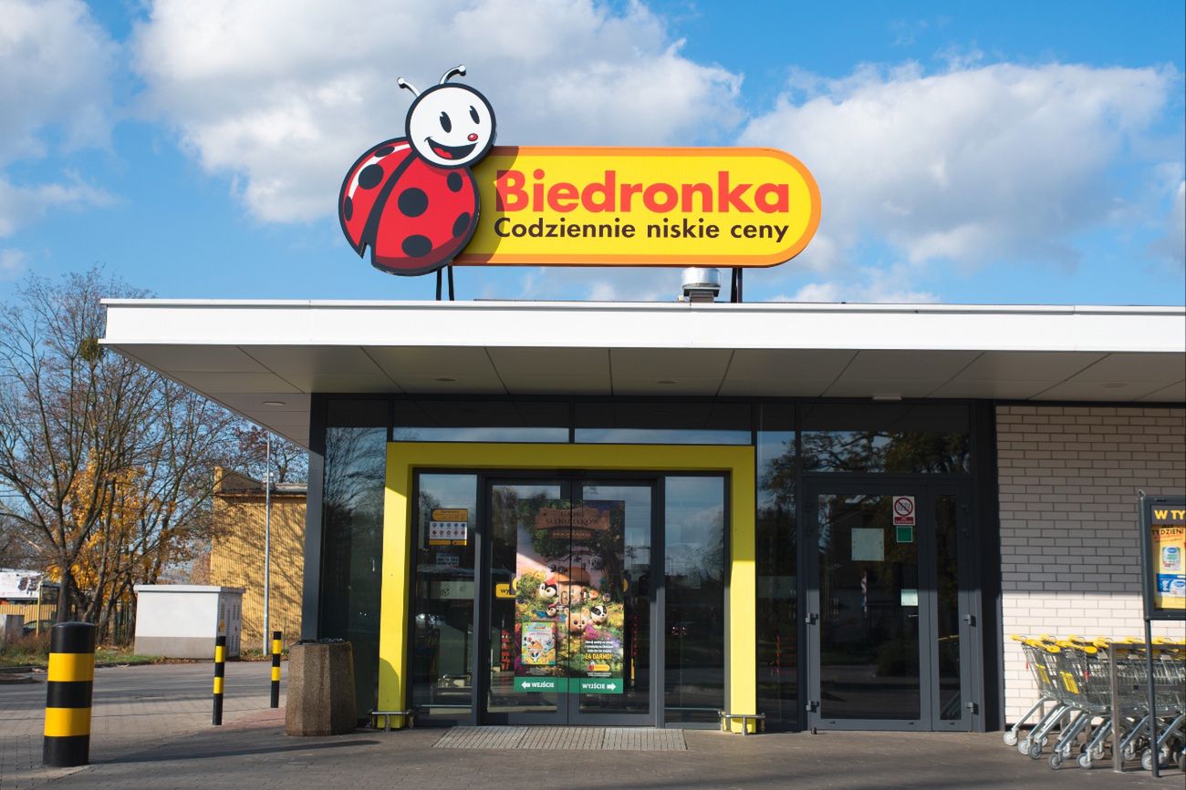 Biedronka wypłaca dodatki pracownikom. Wyda ponad 28 mln zł