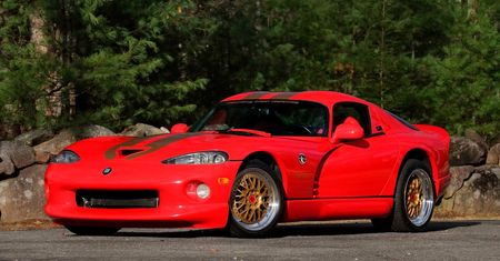 Dodge Viper CS spod ręki Carrolla Shelby'ego trafił na sprzedaż. Nie ma drugiego takiego