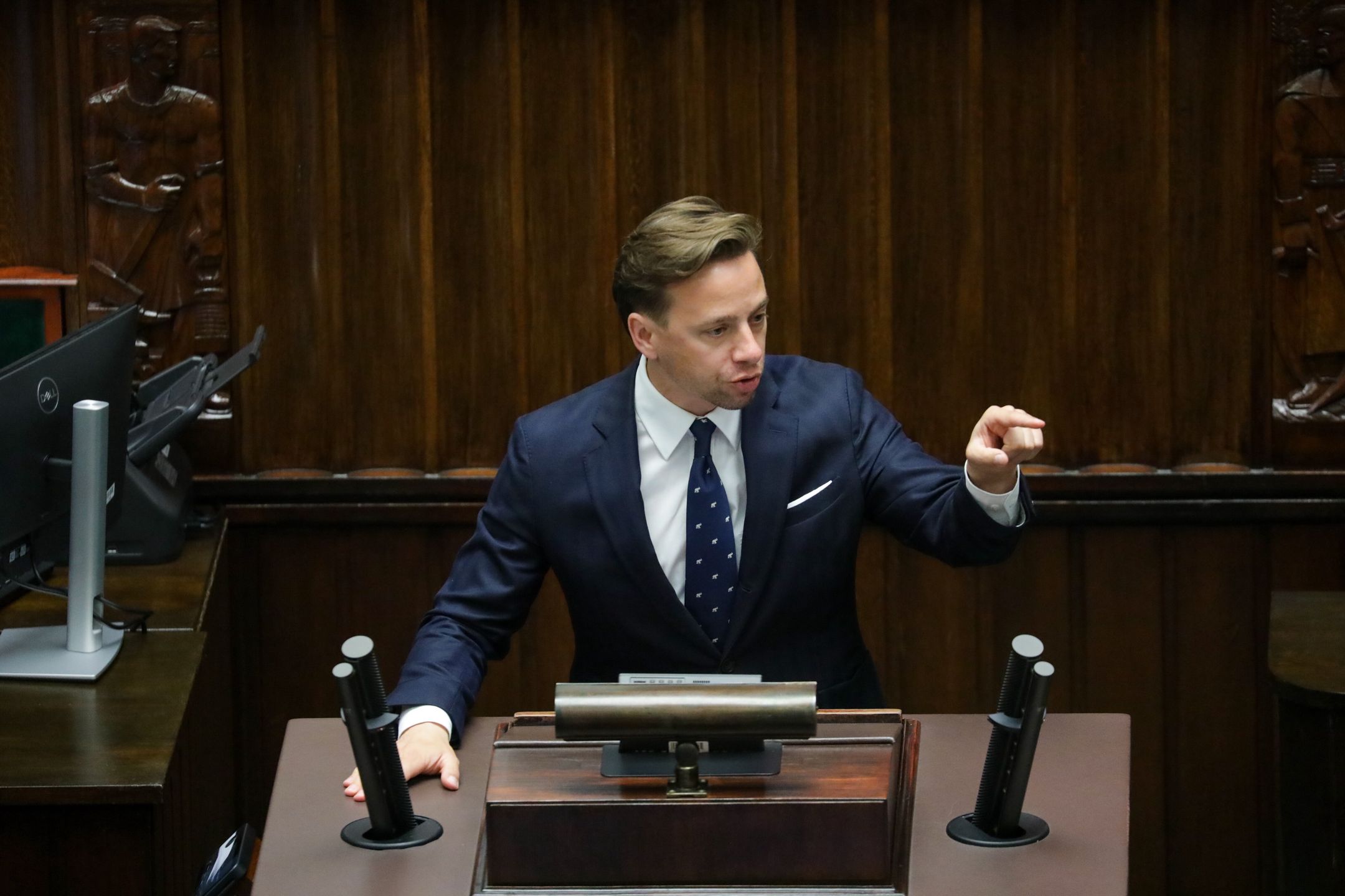 Krzysztof Bosak
Tomasz Gzell
10 10., kadencja, kadencji, obrad, plenarna, polityk, polityka, posiedzenie, sala, sala plenarna, sejm, sejmu