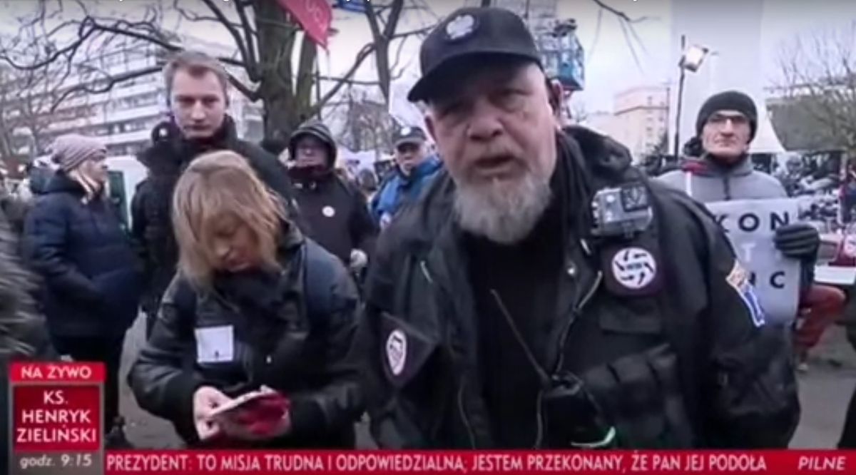 Dziennikarze TVP zwyzywani przed Sejmem. "Odpuść, do g... się nie przemawia"
