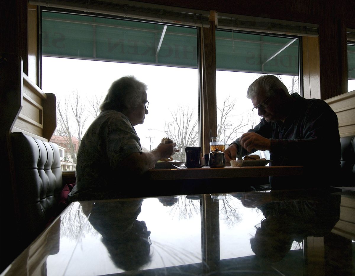 ZUS zwraca podatek od emerytur i rent. Seniorzy zyskują w marcu wyższą wypłatę