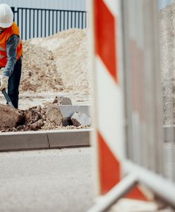 "Nie zauważył otworu". Tragedia pod Wrocławiem