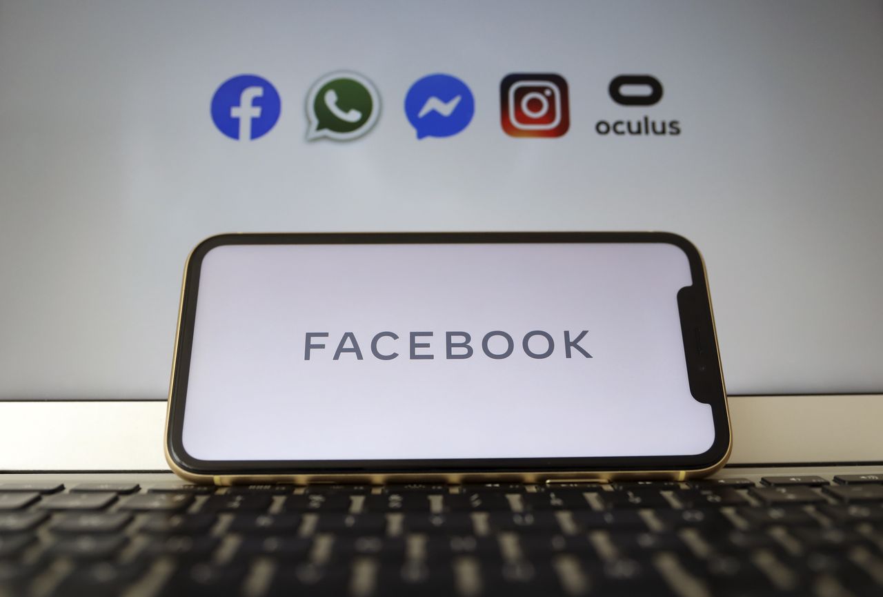 Wyciek danych z Facebooka. UODO ostrzega