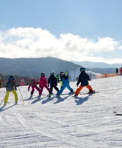 Ferie zimowe 2021 nie dla każdego. Nowe wytyczne MEN